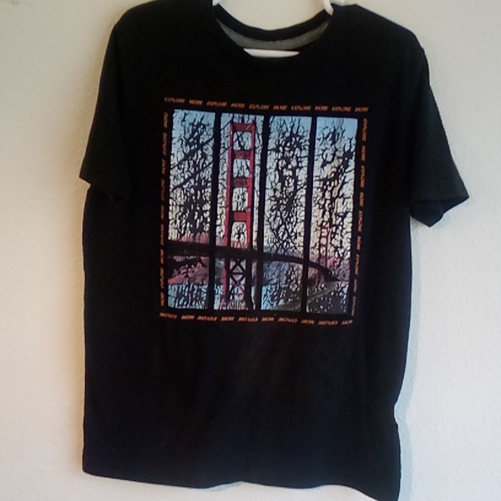 Size 8 old navy shirt.